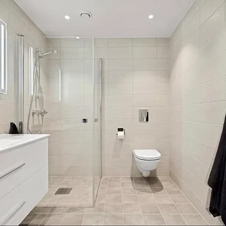 Ny Sentrumsnaer I Apartment Alesund
